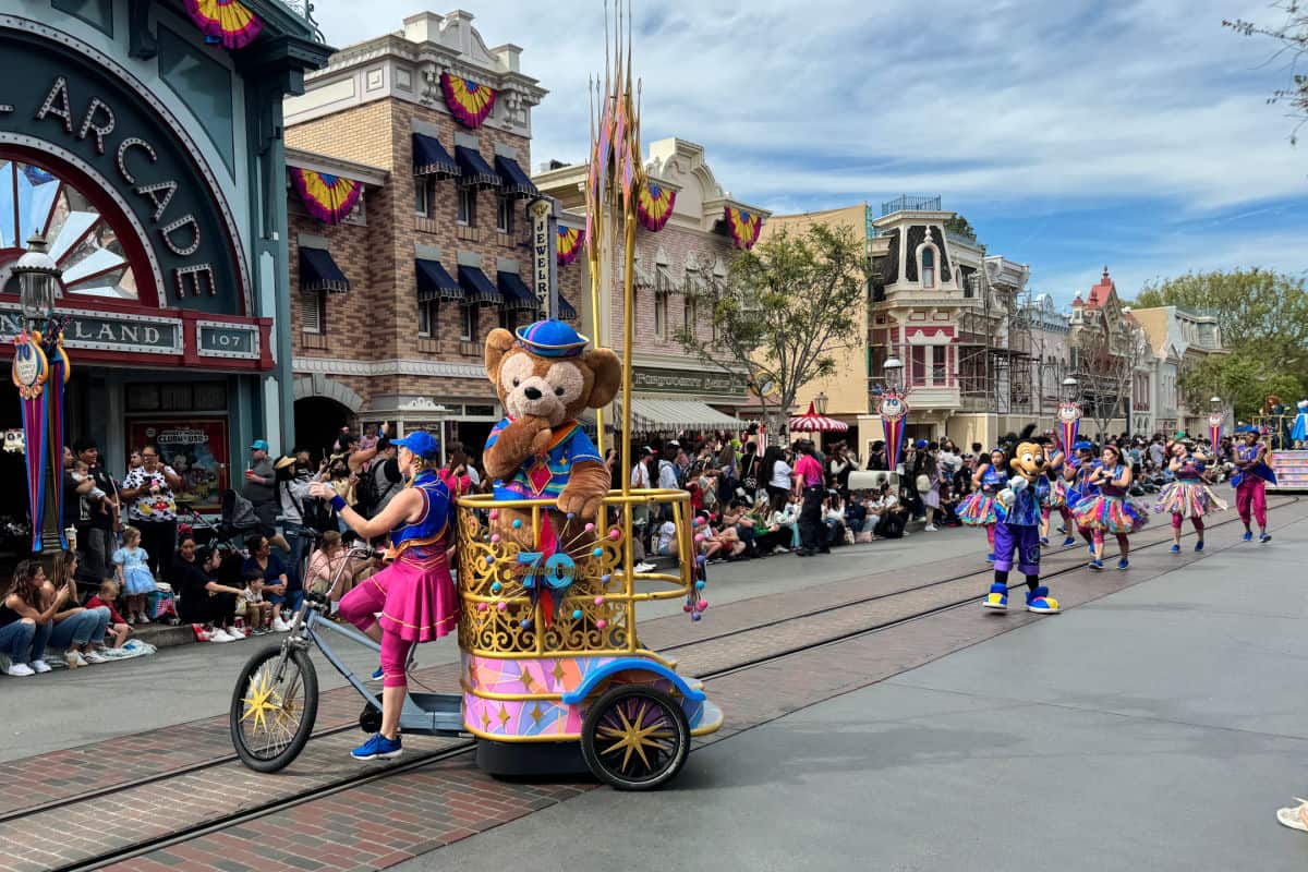 Duffy in Cavalcade on Disneyland Main Street