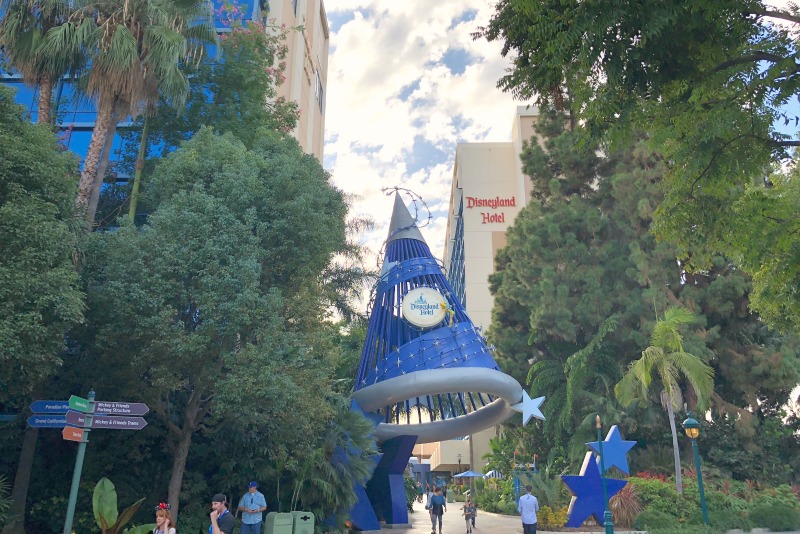 Disneyland Hotel - Magicians Hat Side Entrance
