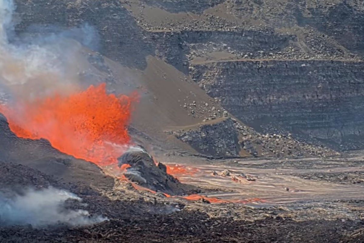 Hawaii Volcanoes National Park Eruption July 2025 (1)