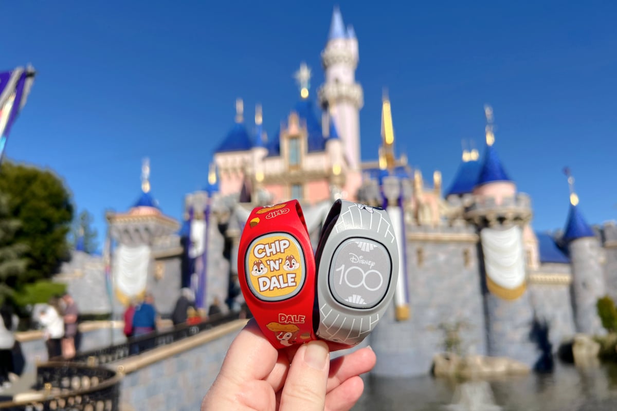 MagicBand+ at Disneyland Castle
