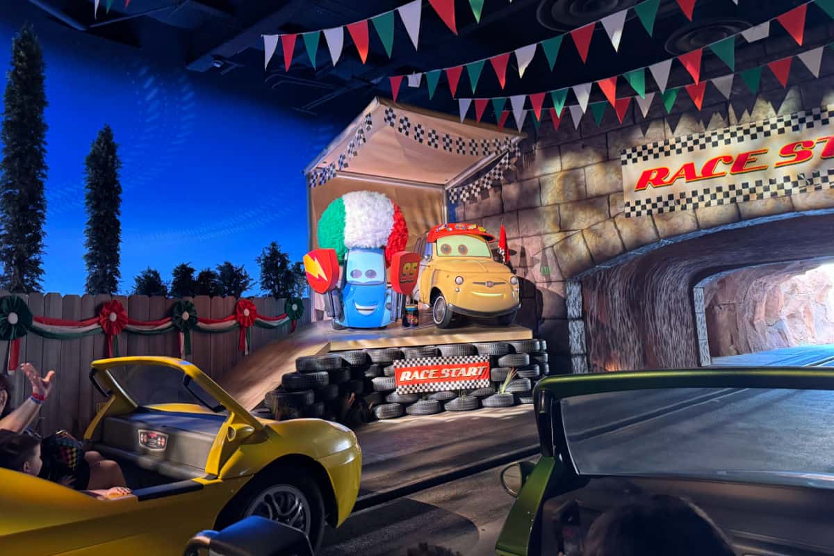 Radiator Springs Racers Race Line Up