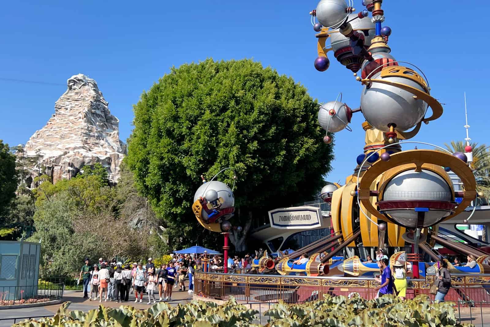 Park Hopper Disneyland Ride Map A Ride Guide For Disneyland Paris: A