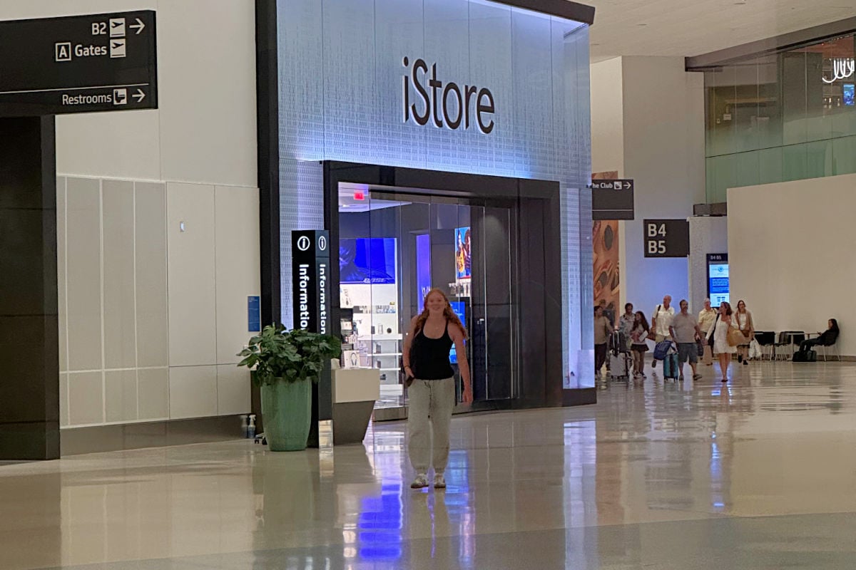 Teenager Returning from Solo Flight into SFO