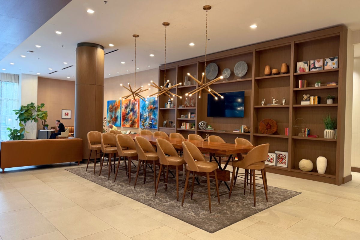 Hilton Garden Inn Home2 Suites Anaheim Lobby