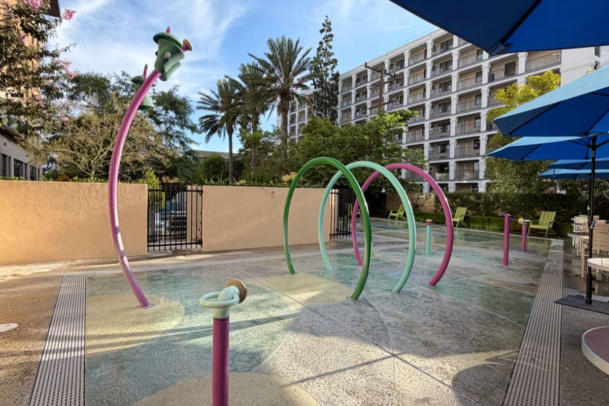 Hilton Garden Inn Home2 Suites Anaheim Splash Pad