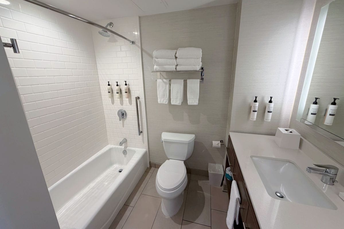 Home2Suites Anaheim Room - Bathroom Overview